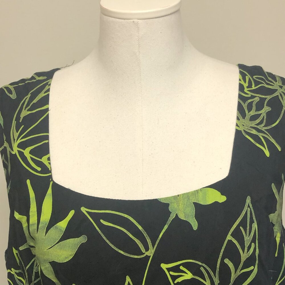 Square Neck dress with green illustrative floral leaves - Picture 8 of 13